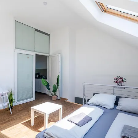 Top-lage - Top-wohnung Maisonettewohnung Mit Zwei Balkonen No3 דירה *