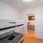 Top-lage - Top-wohnung Maisonettewohnung Mit Zwei Balkonen No3 דירה *